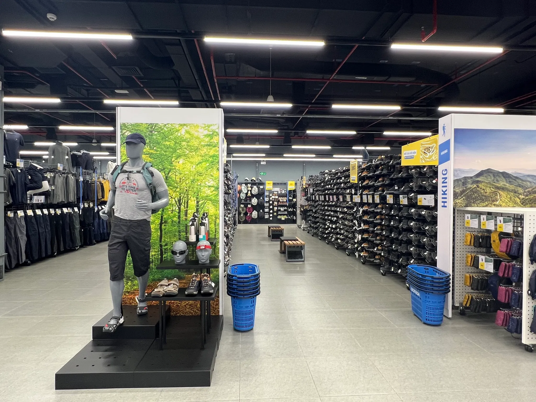 Decathlon Sports Store LED Lighting Upgrade – Ho Chi Minh City
