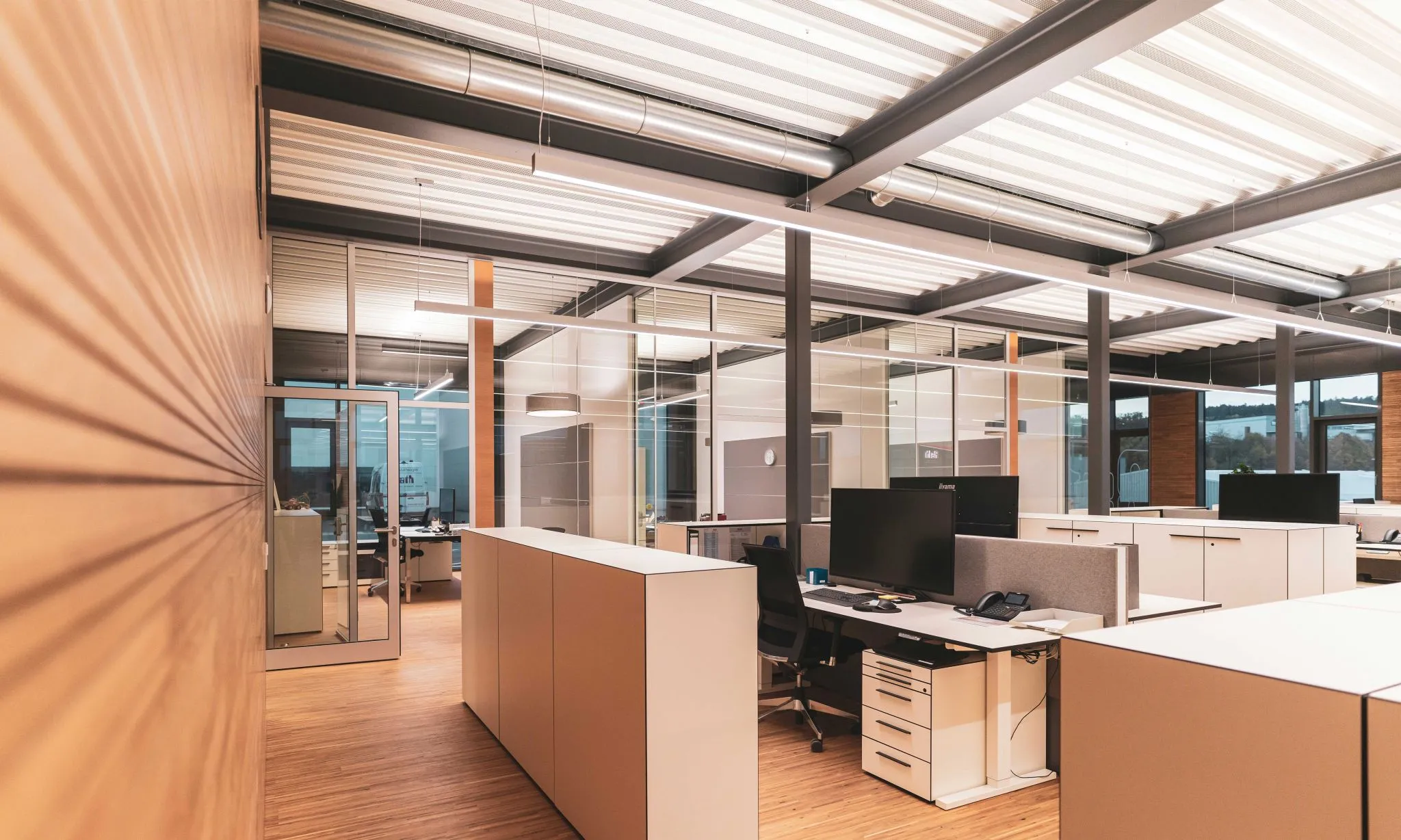 H‑Line Office LED Retrofit – Office & Public – London