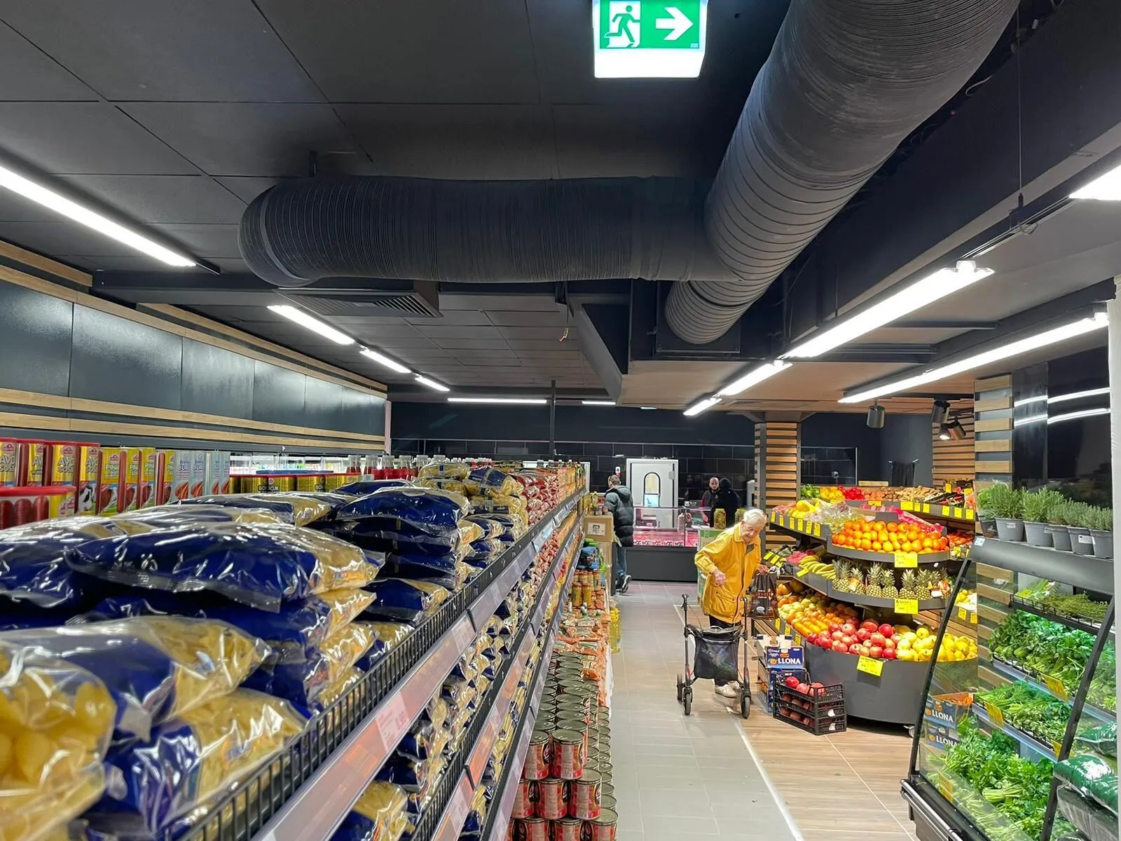 High‑Efficiency Retail LED Lighting – Tawfeer Supermarket – Beirut